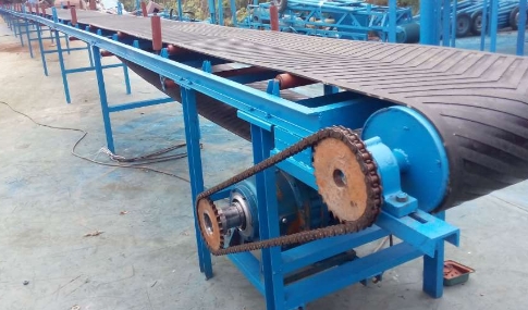 1609211499760585.jpg 人字防滑输送带